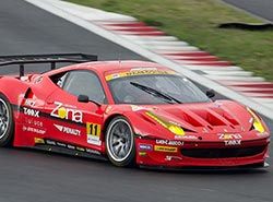 Kör racerbil, Ferrari, Porsche och sportbilar på Circuit Catalunya nära Barcelona